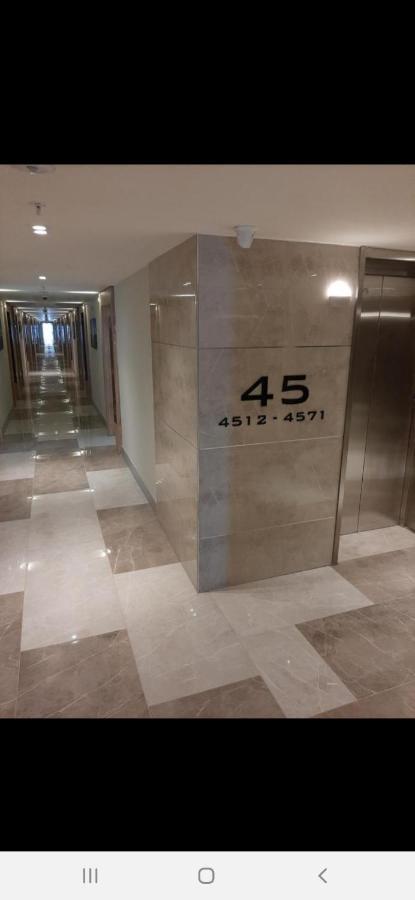 Orbi Apartments С Прекрасным Видом バトゥーミ エクステリア 写真