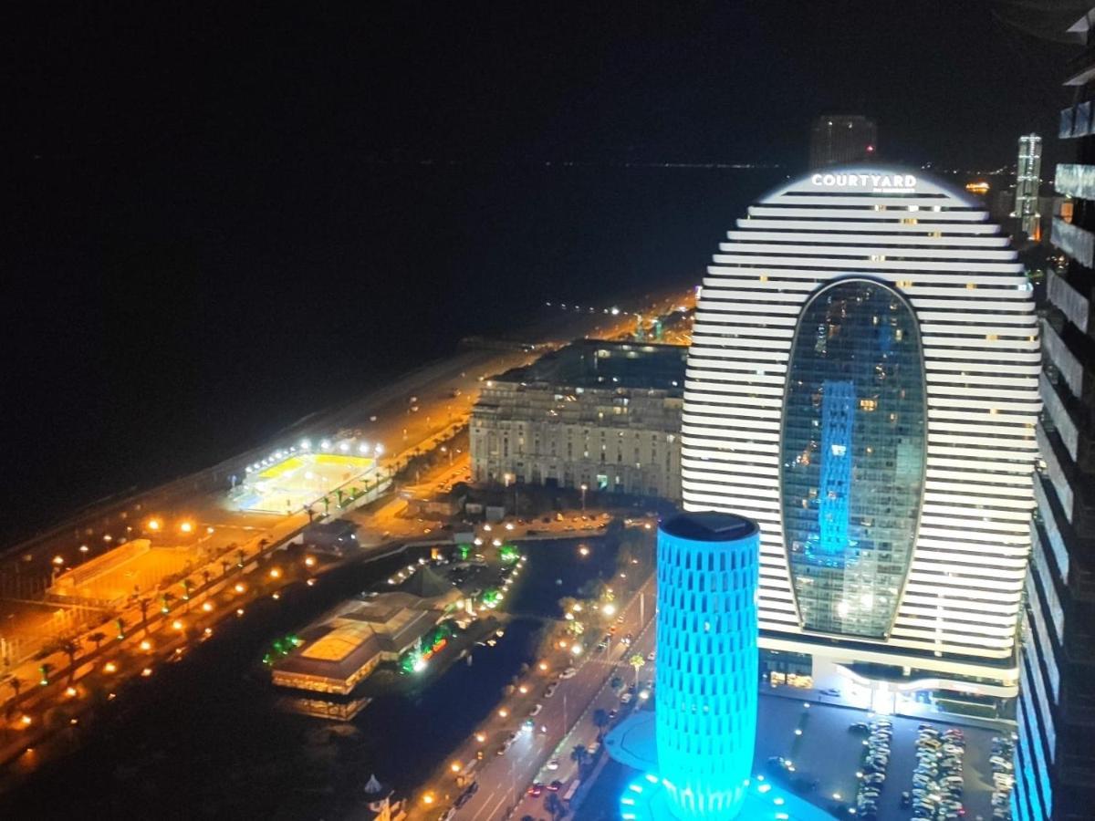 Orbi Apartments С Прекрасным Видом バトゥーミ エクステリア 写真