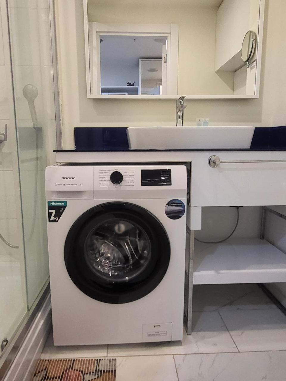 Orbi Apartments С Прекрасным Видом バトゥーミ エクステリア 写真